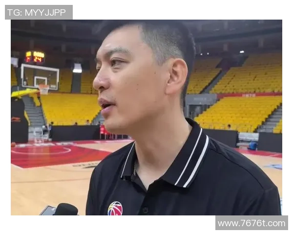 又开端毒奶?杨鸣:广东阵型是独一档,剩余的球队内部挖潜冲击他们 又开端毒奶?杨鸣:广东阵型是独一档,剩余的球队内部挖潜冲击他们